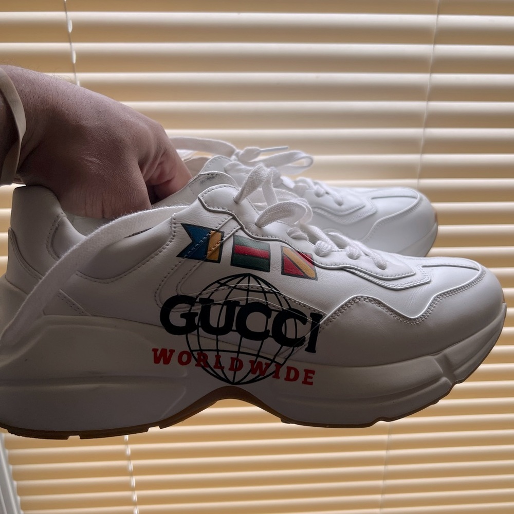 GUCCI SIZE 8.5 WHITE